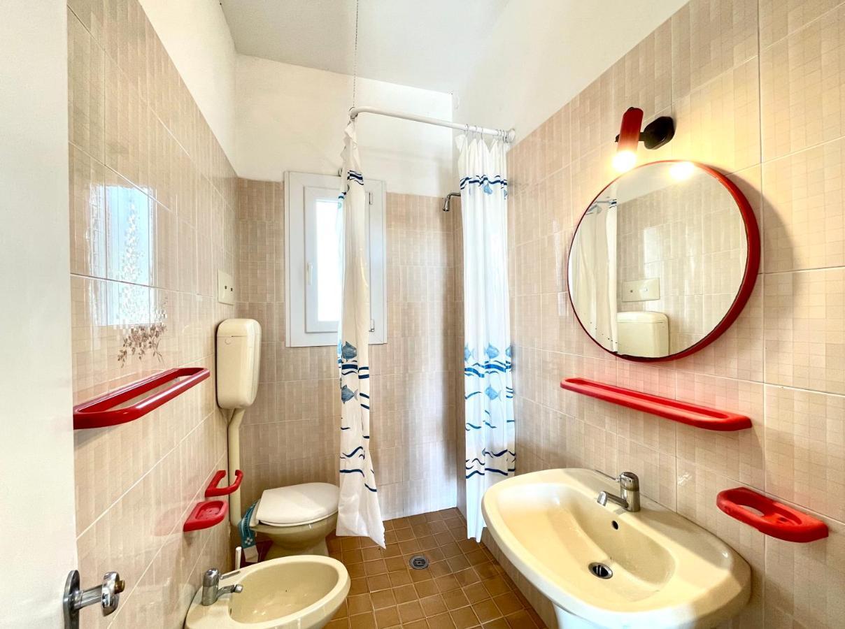 Villa Fronte Mare-Carraro Immobiliare Jesolo - Family Apartments Exterior foto